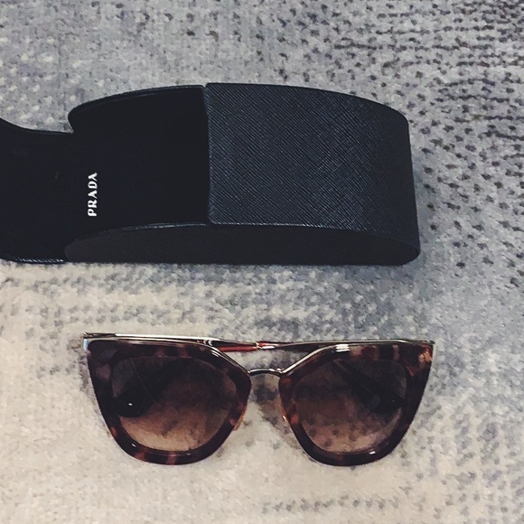 PRADA SUNGLASSES UE0-0A6 - Picture 1 of 7